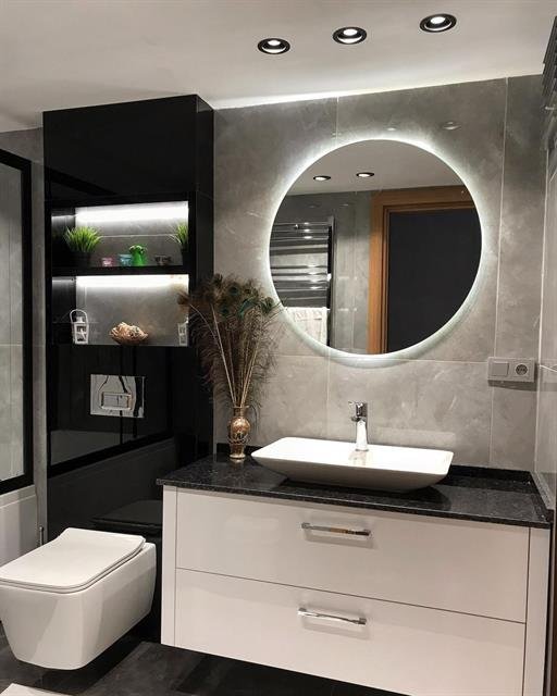 Toiletrenovatie met wand- en vloertegels door Eren Afbouw